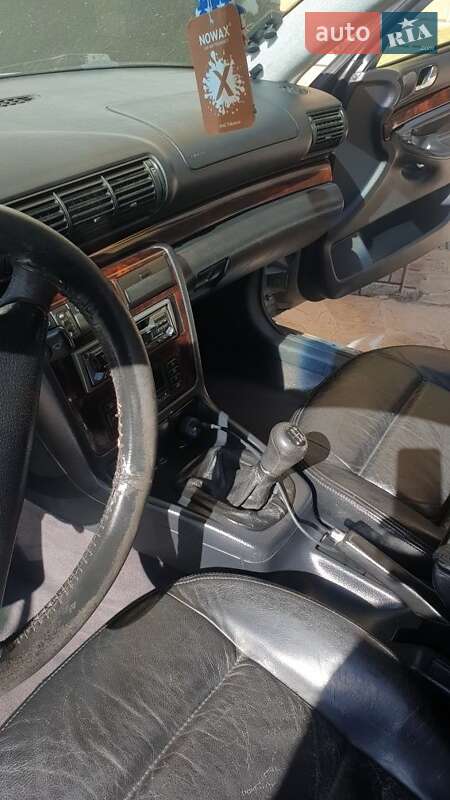Универсал Audi A4 1997 в Золочеве