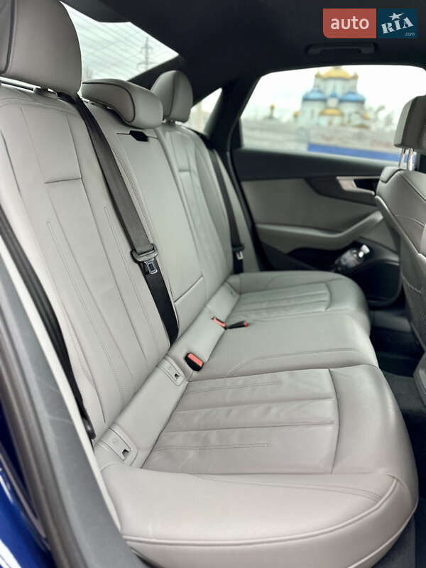Седан Audi A4 2020 в Кривом Роге