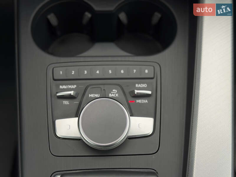 Универсал Audi A4 2019 в Мукачево