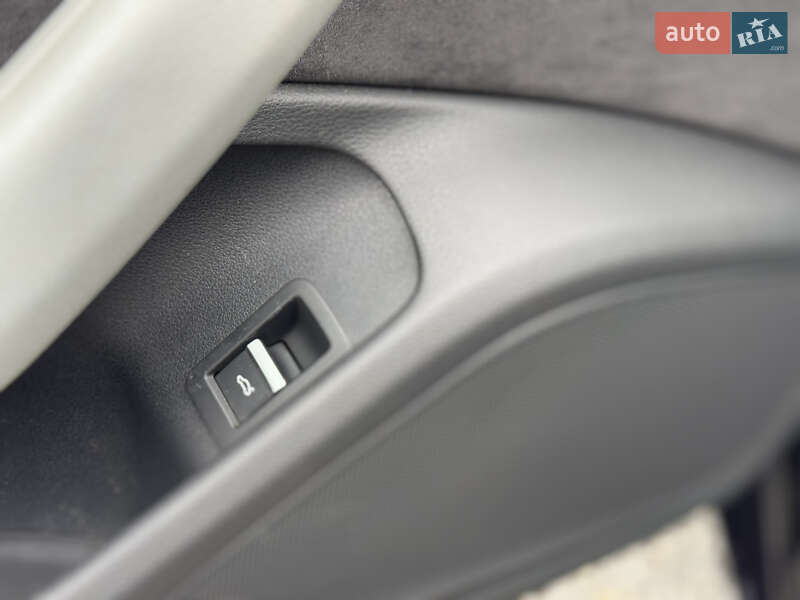 Универсал Audi A4 2019 в Мукачево