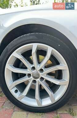 Седан Audi A4 2012 в Прилуках