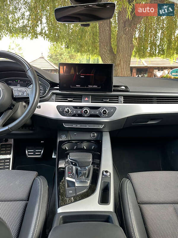 Универсал Audi A4 2019 в Львове