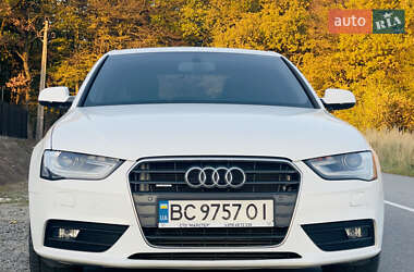 Седан Audi A4 2014 в Львові