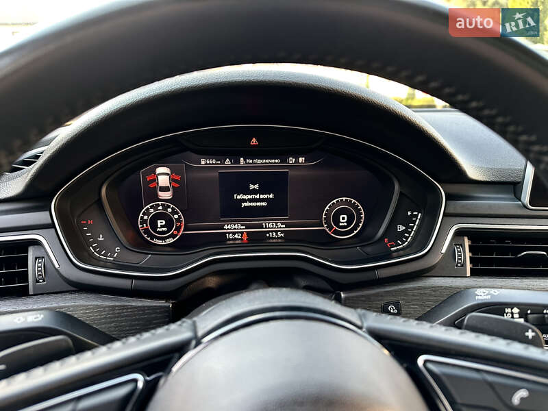 Седан Audi A4 2018 в Ивано-Франковске