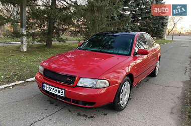 Седан Audi A4 1998 в Одесі