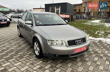 Седан Audi A4 2004 в Староконстантинове