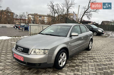 Седан Audi A4 2004 в Староконстантинове