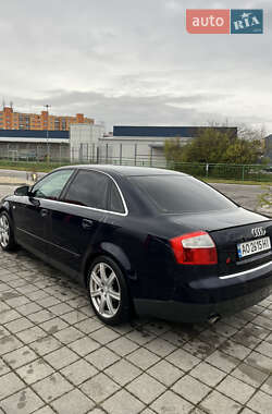 Седан Audi A4 2001 в Иршаве