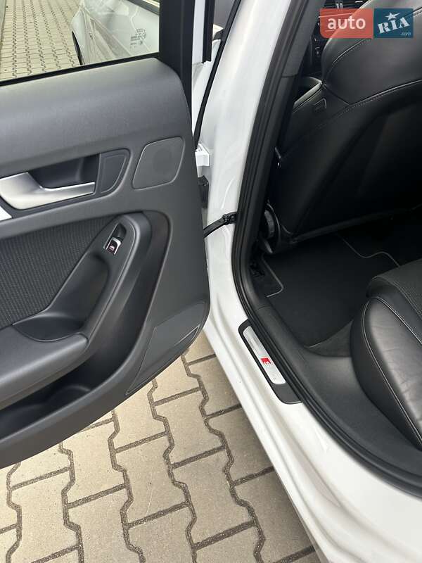 Універсал Audi A4 2014 в Мукачевому