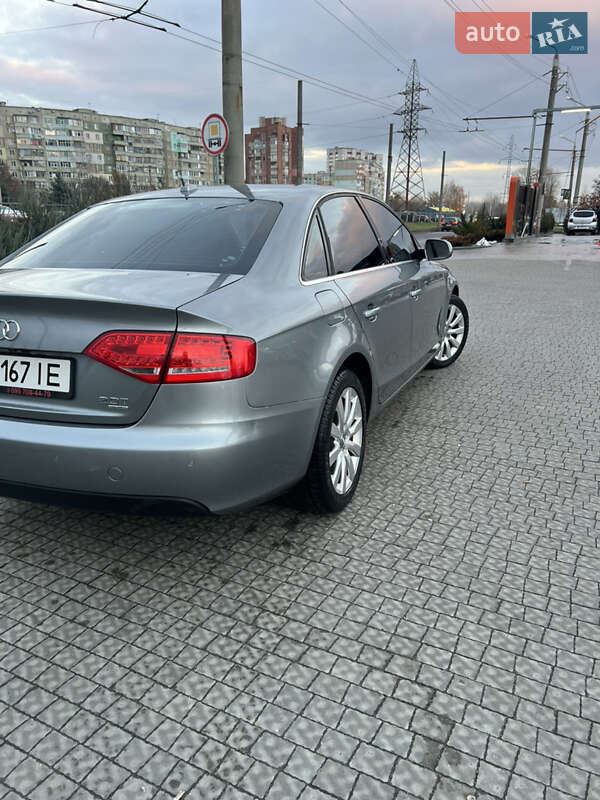 Седан Audi A4 2009 в Полтаве