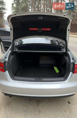 Седан Audi A4 2013 в 