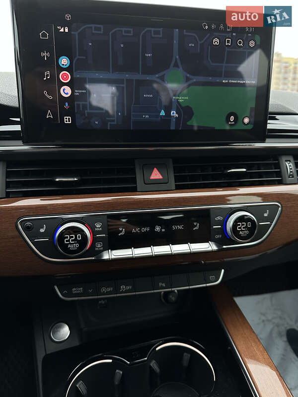Седан Audi A4 2022 в Києві