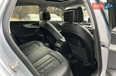 Седан Audi A4 2015 в 
