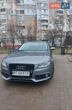 Седан Audi A4 2012 в Херсоні