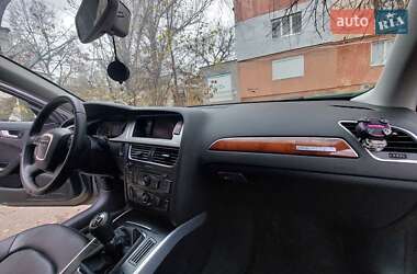 Седан Audi A4 2012 в Херсоне