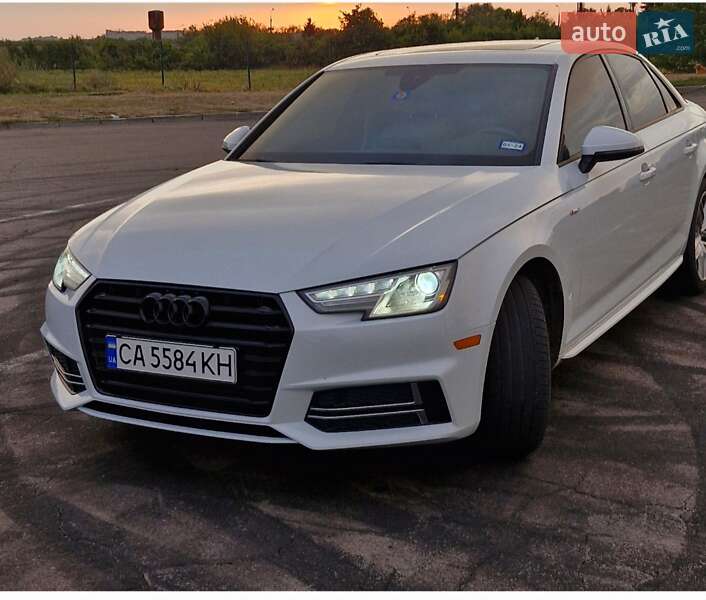 Седан Audi A4 2017 в 