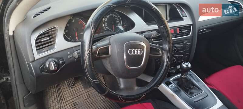 Універсал Audi A4 2009 в Рівному