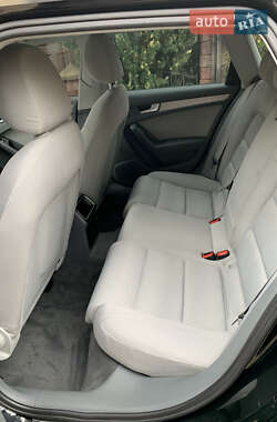 Универсал Audi A4 2012 в 