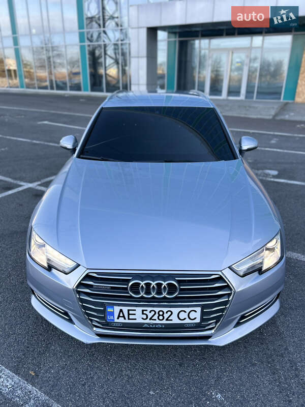 Универсал Audi A4 2016 в Днепре