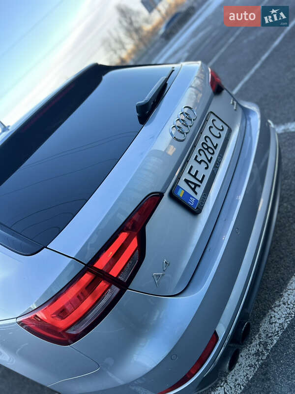 Универсал Audi A4 2016 в Днепре