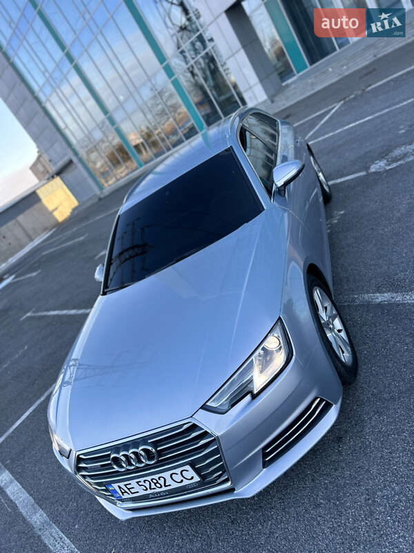 Универсал Audi A4 2016 в Днепре