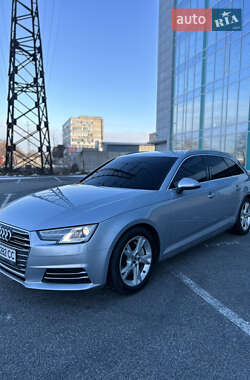 Универсал Audi A4 2016 в Днепре