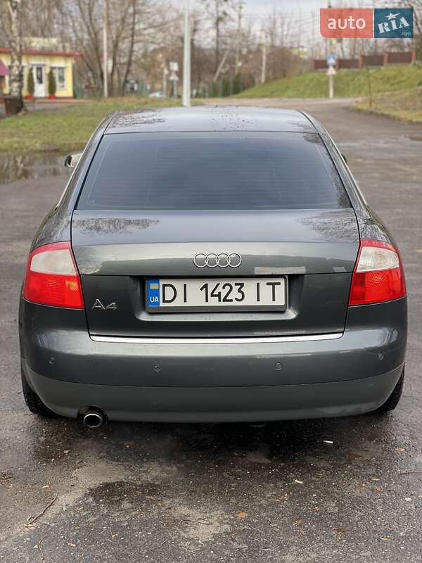 Седан Audi A4 2001 в Золочеве
