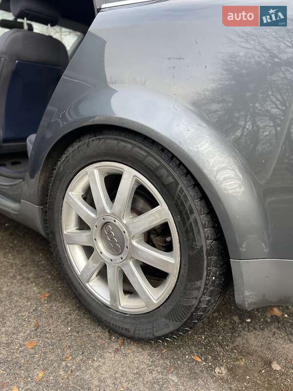 Седан Audi A4 2001 в Золочеве
