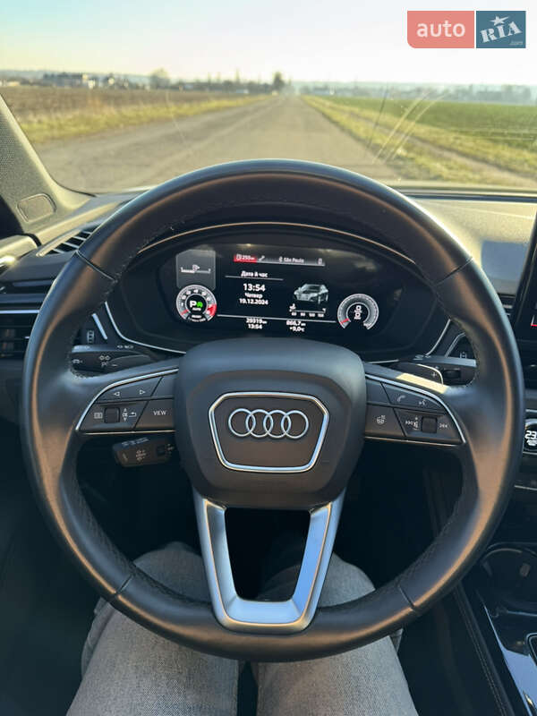 Седан Audi A4 2020 в Гайвороне
