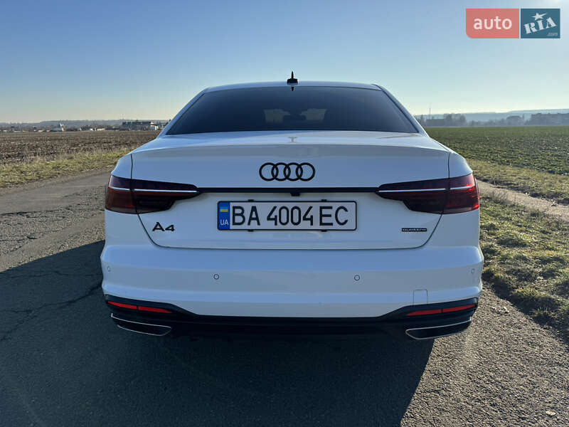 Седан Audi A4 2020 в Гайвороне