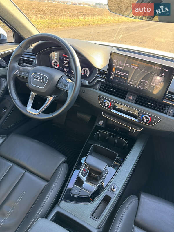 Седан Audi A4 2020 в Гайвороне