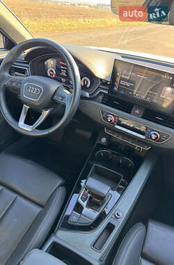 Седан Audi A4 2020 в 