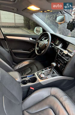 Седан Audi A4 2014 в Стрию