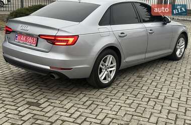 Седан Audi A4 2017 в Ровно