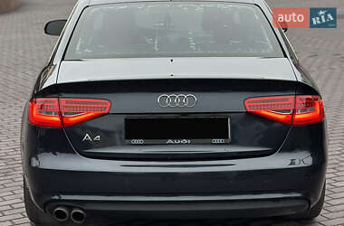 Седан Audi A4 2012 в Киеве