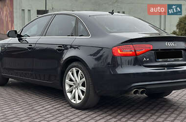 Седан Audi A4 2012 в Киеве