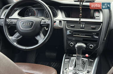 Седан Audi A4 2012 в Киеве