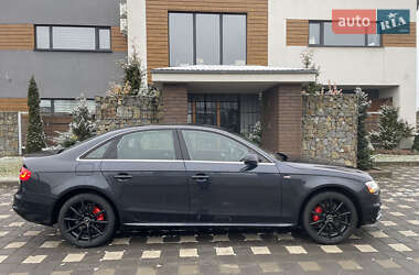 Седан Audi A4 2013 в Стрию