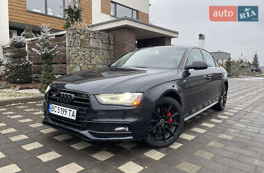 Седан Audi A4 2013 в Стрию