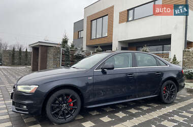 Седан Audi A4 2013 в Стрию