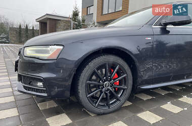 Седан Audi A4 2013 в Стрию