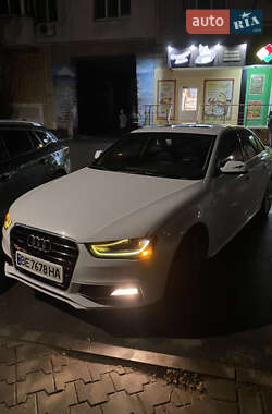 Седан Audi A4 2013 в Миколаєві