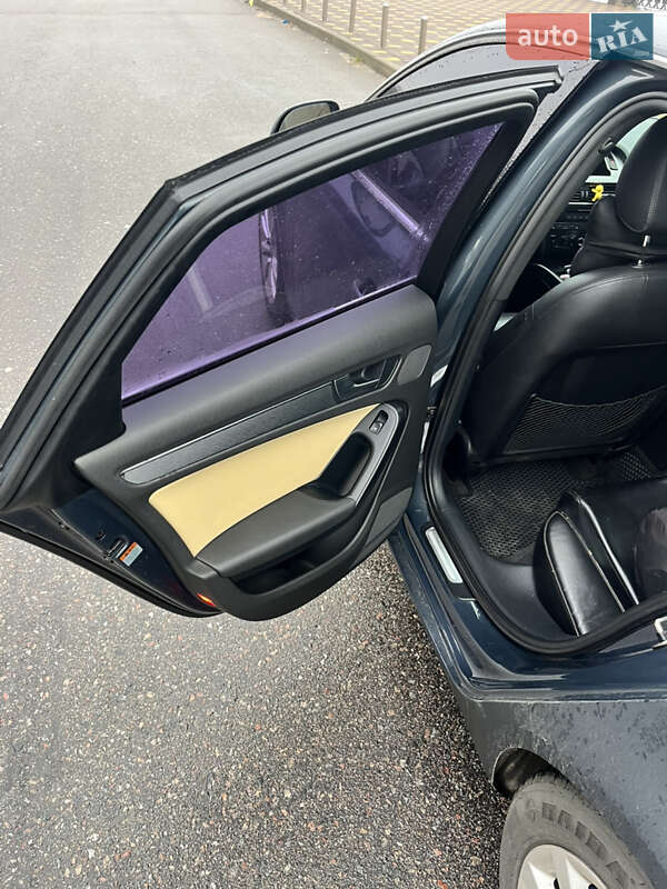 Седан Audi A4 2008 в Киеве