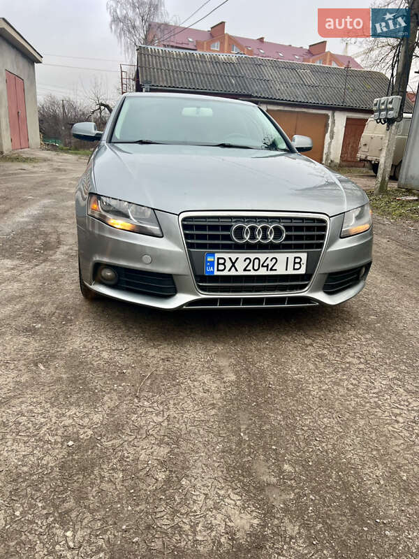 Седан Audi A4 2010 в Хмельницькому