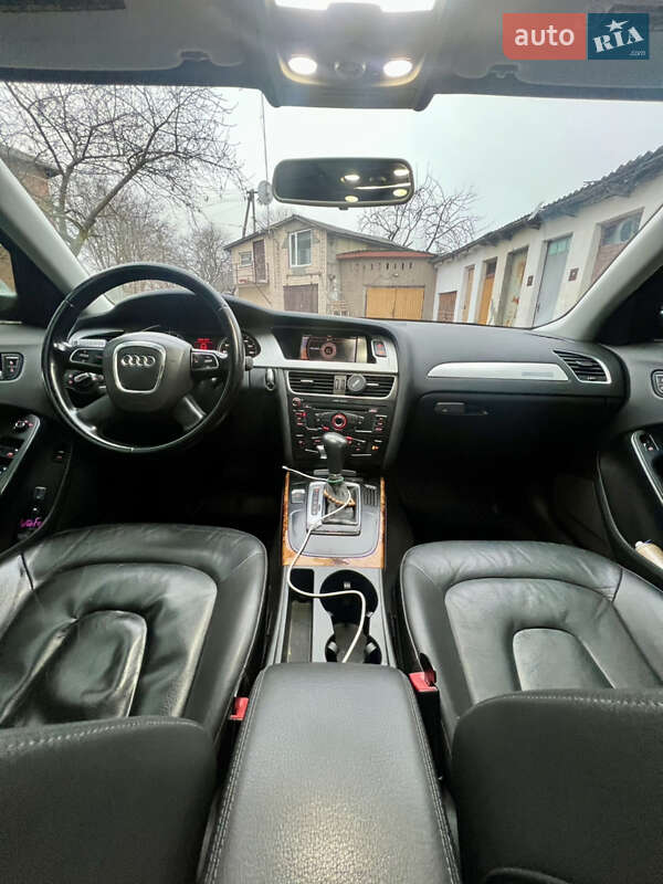 Седан Audi A4 2010 в Хмельницькому