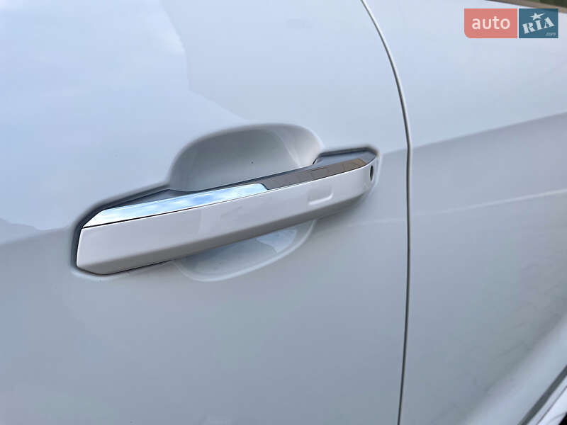 Седан Audi A4 2020 в Києві