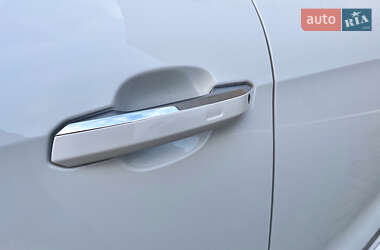 Седан Audi A4 2020 в 