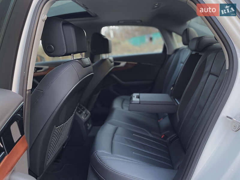 Седан Audi A4 2020 в Києві