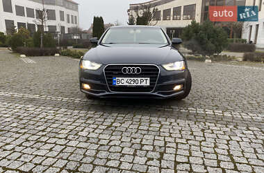 Седан Audi A4 2013 в Стрию