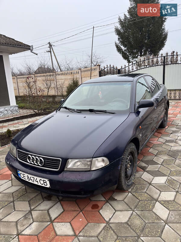 Седан Audi A4 1997 в Чернівцях